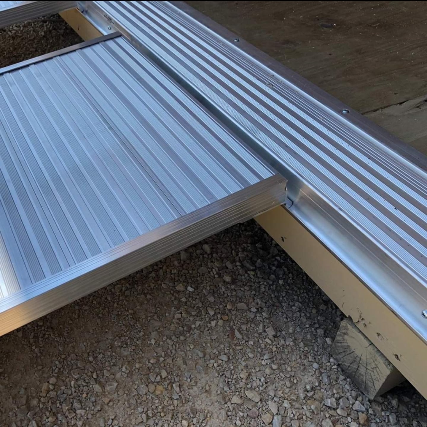 Set of 23"x48" Heavy Duty Aluminum Ramps - Image 5